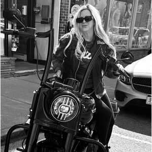 Meet your Posher, Valerie